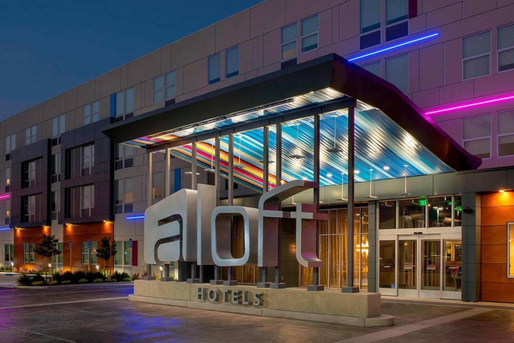 Aloft Atlanta at the Battery Atlanta