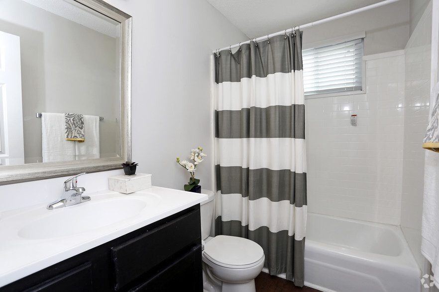 Palmilla Parkside Apartments